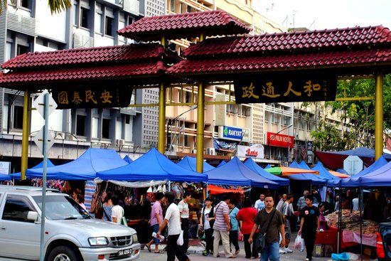 Gaya Street Sunday Market